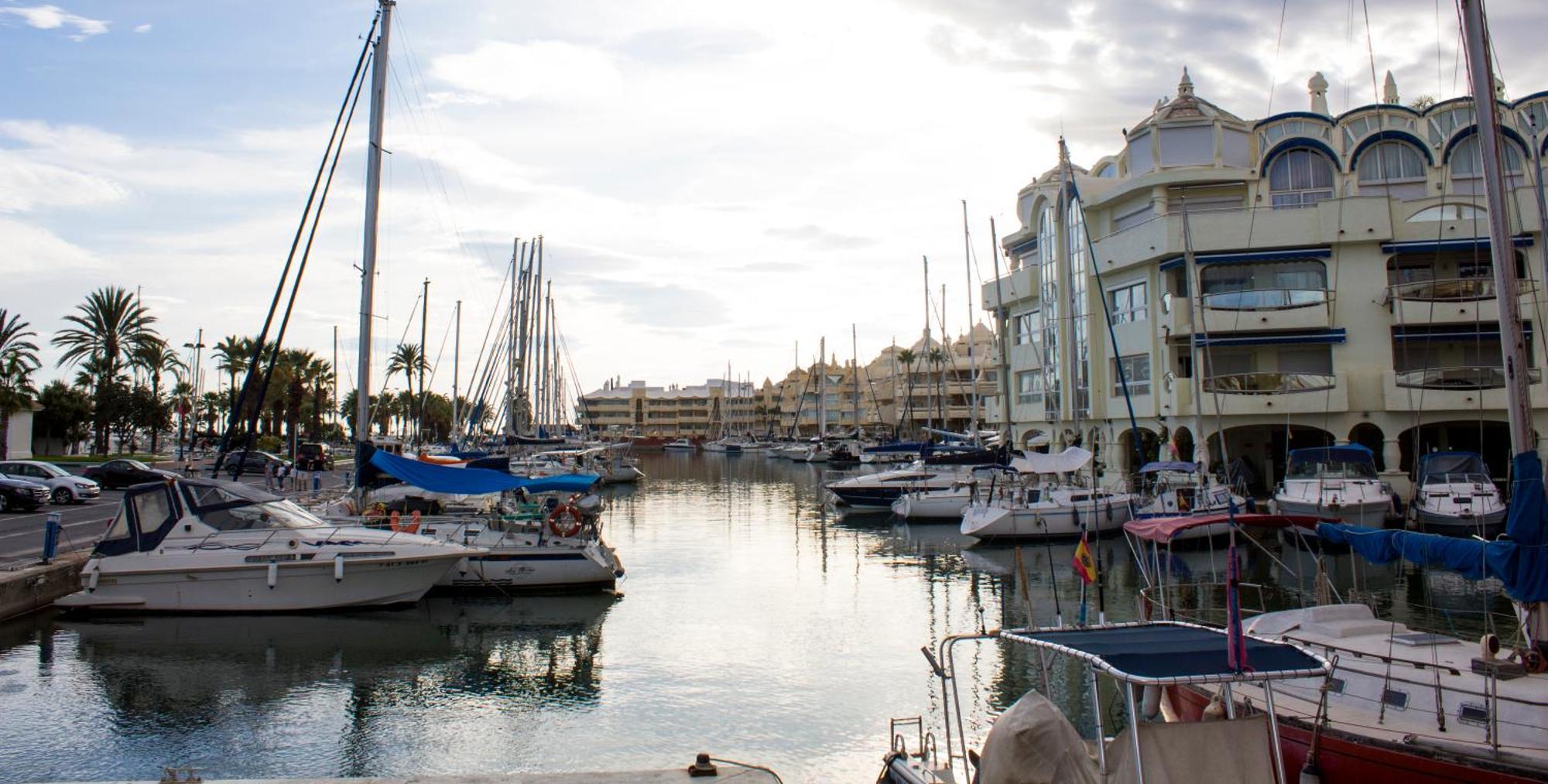 Benal Beach Suite Ii, Estudio Con Parque Acuatico Y Vistas Al Mar. Benalmadena Luaran gambar