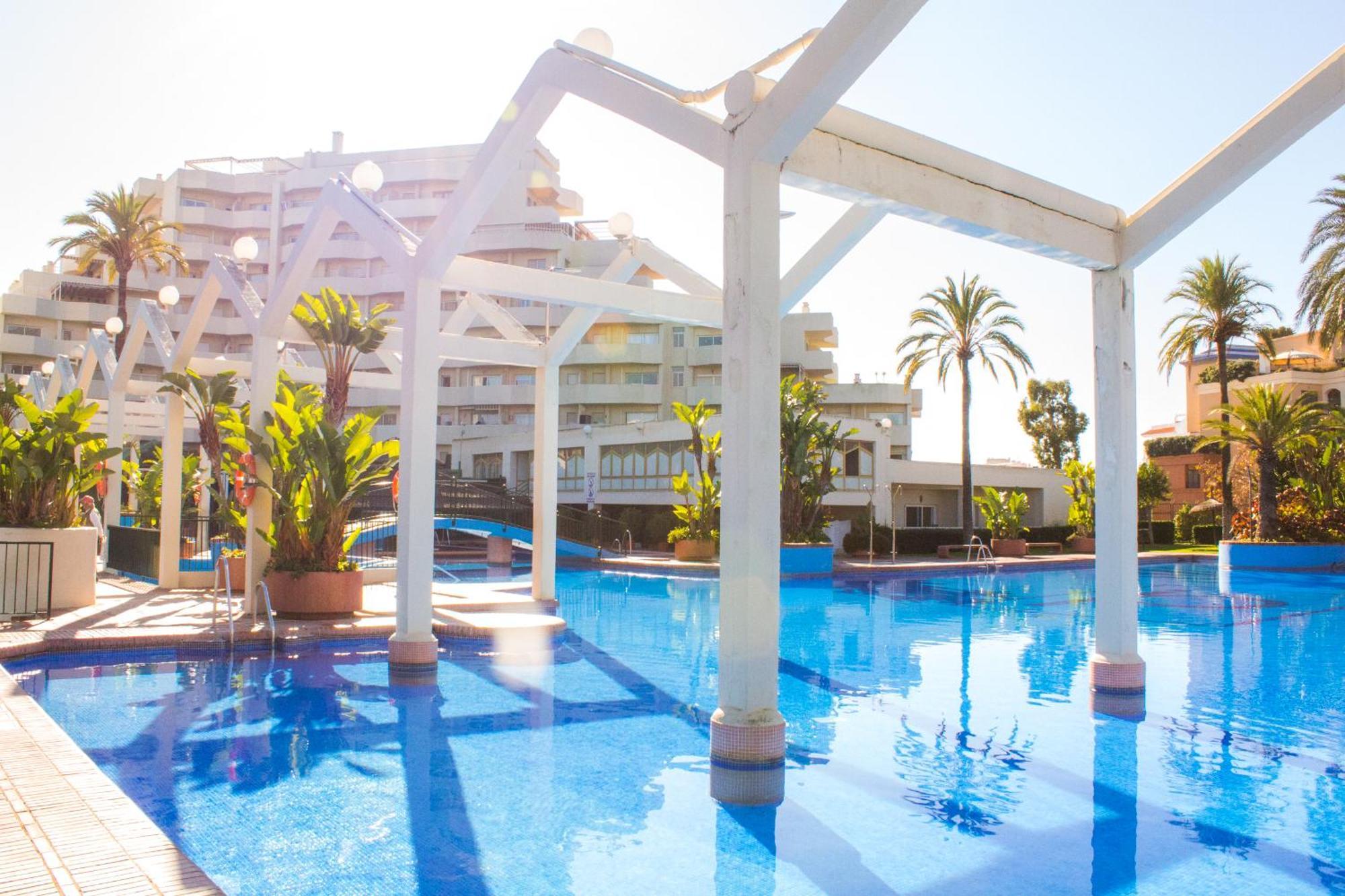 Benal Beach Suite Ii, Estudio Con Parque Acuatico Y Vistas Al Mar. Benalmadena Luaran gambar