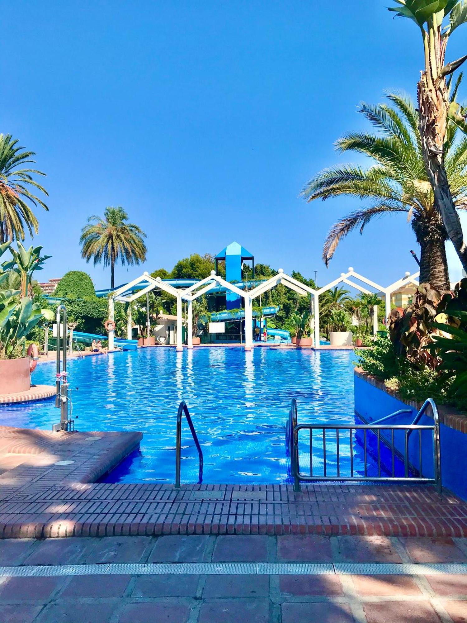 Benal Beach Suite Ii, Estudio Con Parque Acuatico Y Vistas Al Mar. Benalmadena Luaran gambar