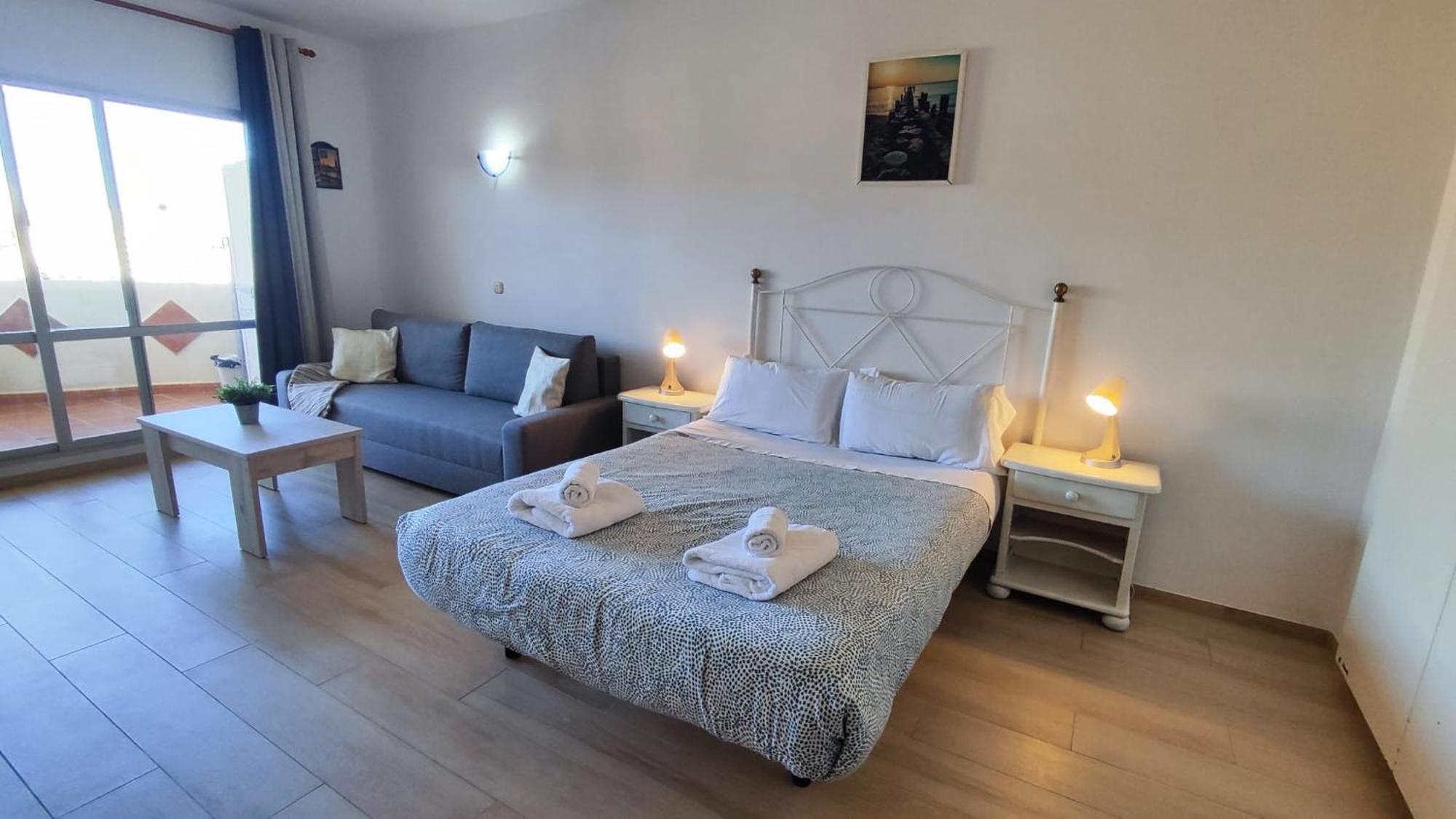 Benal Beach Suite Ii, Estudio Con Parque Acuatico Y Vistas Al Mar. Benalmadena Luaran gambar